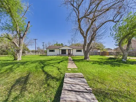 2725 Redbud Lane Alvin TX 77511