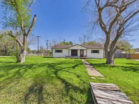2725 Redbud Lane Alvin TX 77511