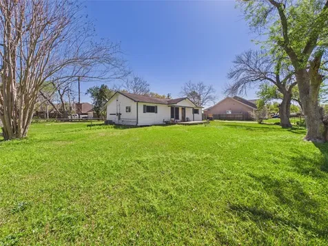 2725 Redbud Lane Alvin TX 77511