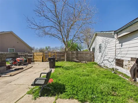 2725 Redbud Lane Alvin TX 77511