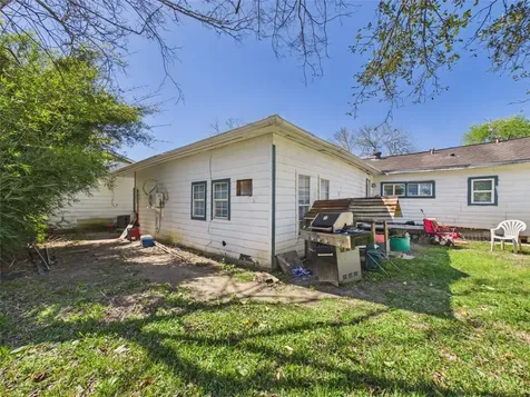 2725 Redbud Lane Alvin TX 77511