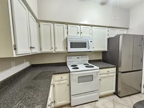 3800 Tanglewilde Street 605 Houston TX 77063