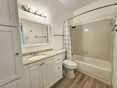 3800 Tanglewilde Street 605 Houston TX 77063