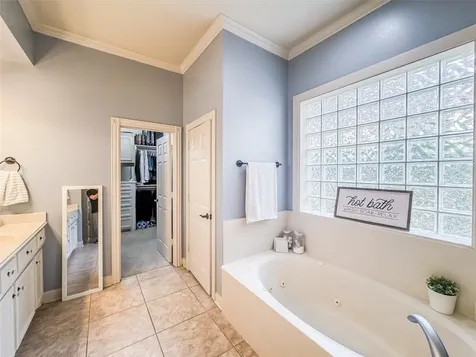 38 E Thymewood Place The Woodlands TX 77382