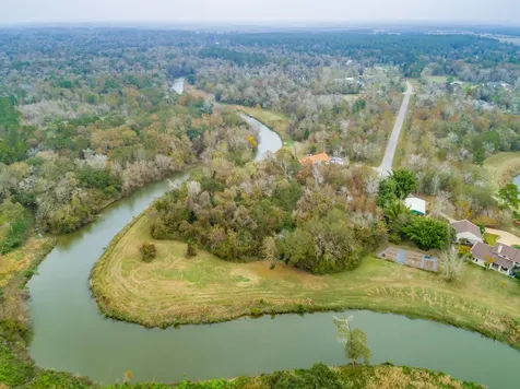 1550 Chocolate Bayou Drive Alvin TX 77511