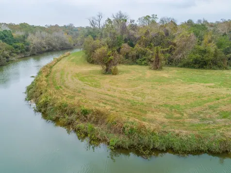 1550 Chocolate Bayou Drive Alvin TX 77511