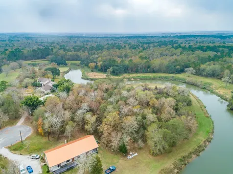 1550 Chocolate Bayou Drive Alvin TX 77511