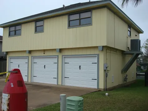1187 Sailfish Street Bayou Vista TX 77563