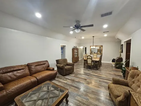 409 Perkins Avenue League City TX 77573