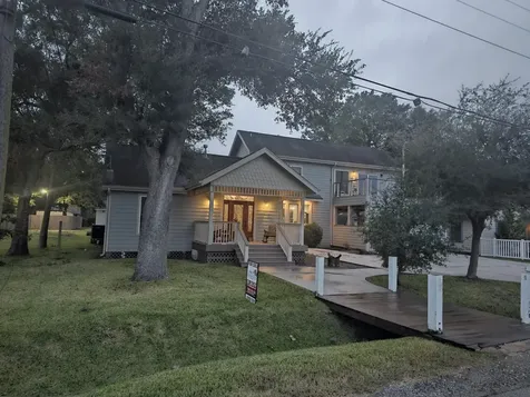 409 Perkins Avenue League City TX 77573