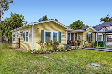 4005 Maury Street Houston TX 77009