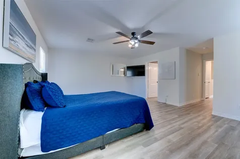 7134 Eastwood Street B Houston TX 77021
