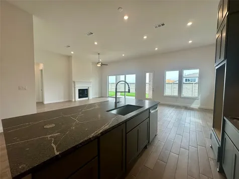 910 Hilltop View Lane League City TX 77546