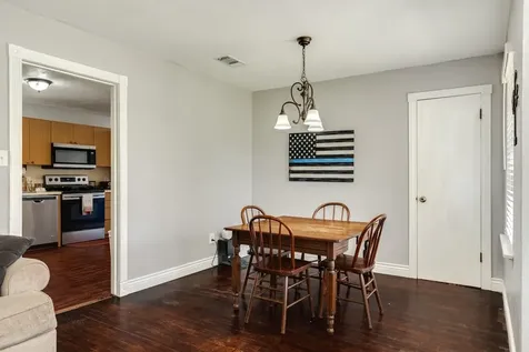 2109 N Tinsley Street Angleton TX 77515
