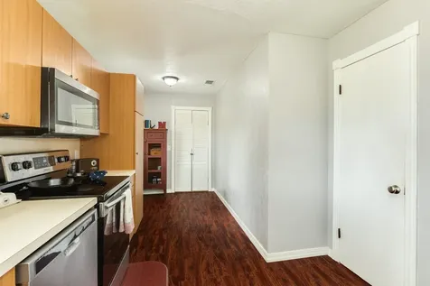 2109 N Tinsley Street Angleton TX 77515