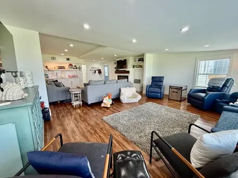 16 Trout Street Palacios TX 77465