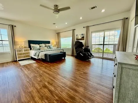 16 Trout Street Palacios TX 77465