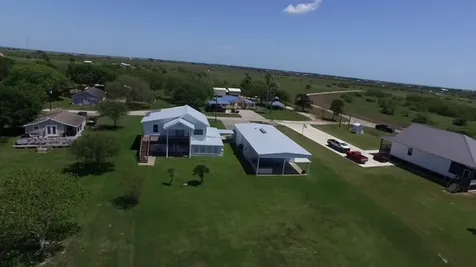 16 Trout Street Palacios TX 77465