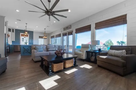 1534 Windsong Way Tiki Island TX 77554