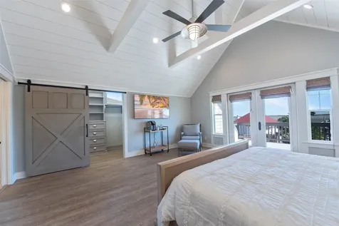 1534 Windsong Way Tiki Island TX 77554