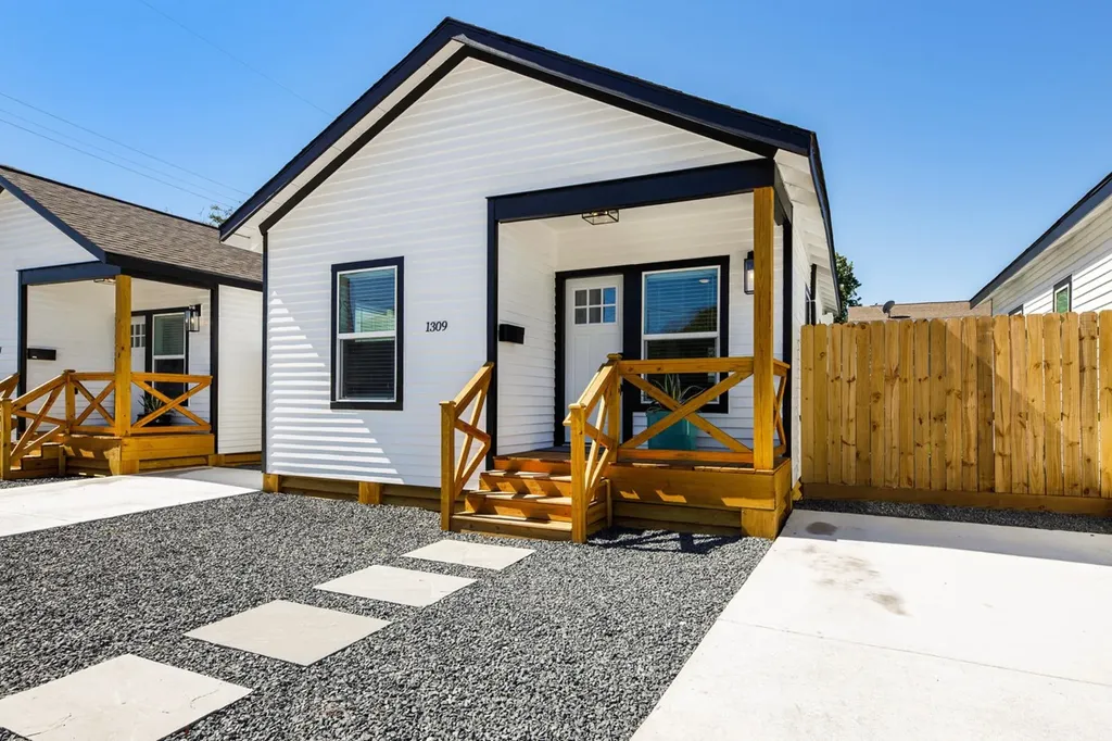 1214 53rd Galveston TX 77551