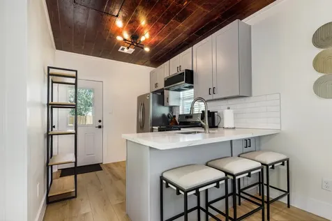 1214 53rd Galveston TX 77551