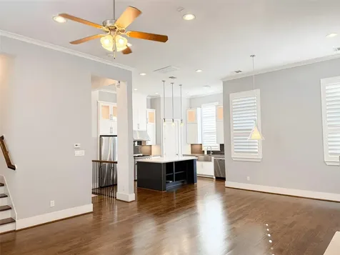 2115 Detering Street Houston TX 77007
