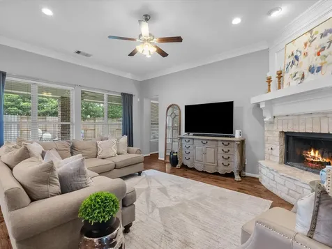 904 Cozy Hollow Court Friendswood TX 77546