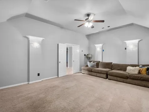 904 Cozy Hollow Court Friendswood TX 77546