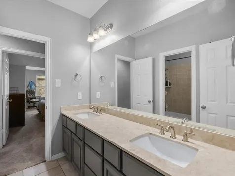904 Cozy Hollow Court Friendswood TX 77546