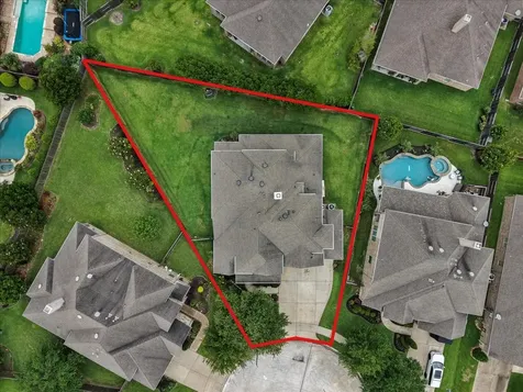 904 Cozy Hollow Court Friendswood TX 77546