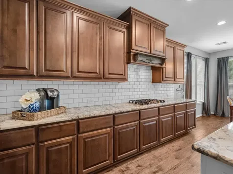 904 Cozy Hollow Court Friendswood TX 77546
