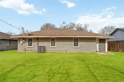 3122 Sunnydale Drive Houston TX 77051
