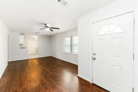 3122 Sunnydale Drive Houston TX 77051
