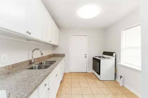 3122 Sunnydale Drive Houston TX 77051