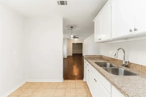 3122 Sunnydale Drive Houston TX 77051