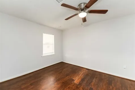 3122 Sunnydale Drive Houston TX 77051
