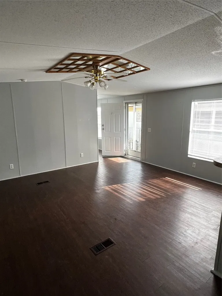 3902 Marzia Avenue Fresno TX 77545