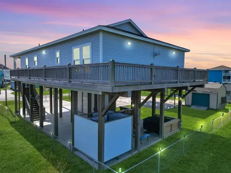 942 Meynig Drive Crystal Beach TX 77650