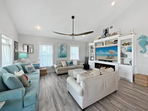 942 Meynig Drive Crystal Beach TX 77650