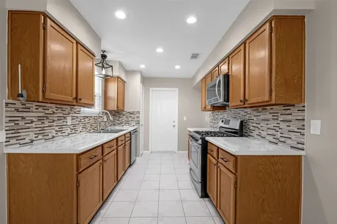 2302 Doverglen Drive Missouri City TX 77489