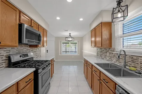 2302 Doverglen Drive Missouri City TX 77489