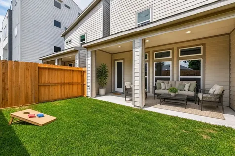 3514 Runnels Street B Houston TX 77003