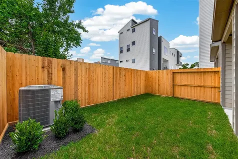 3514 Runnels Street B Houston TX 77003