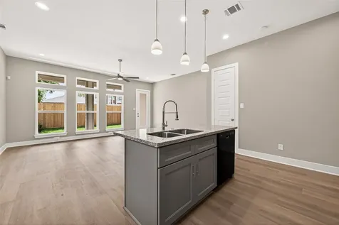 3514 Runnels Street B Houston TX 77003