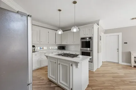 1711 Forestlake Drive Sugar Land TX 77479