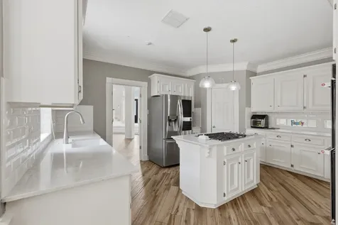 1711 Forestlake Drive Sugar Land TX 77479
