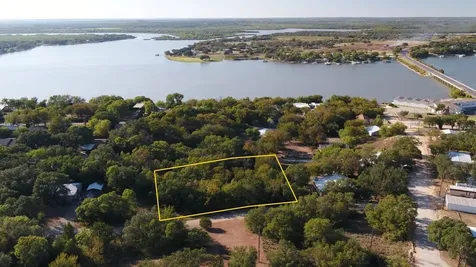 6908 Clover Leaf Drive Brownwood TX 76801
