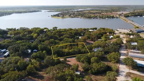 6908 Clover Leaf Drive Brownwood TX 76801