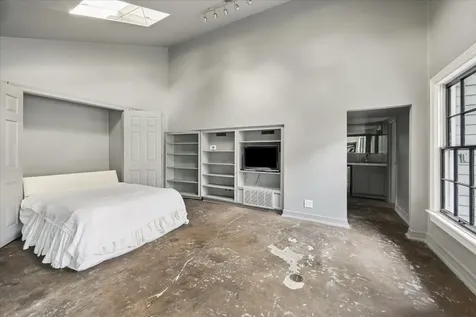 200 Westmoreland Street Houston TX 77006